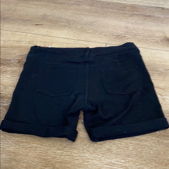 Old Navy Black soft shorts - Picture 2 of 2